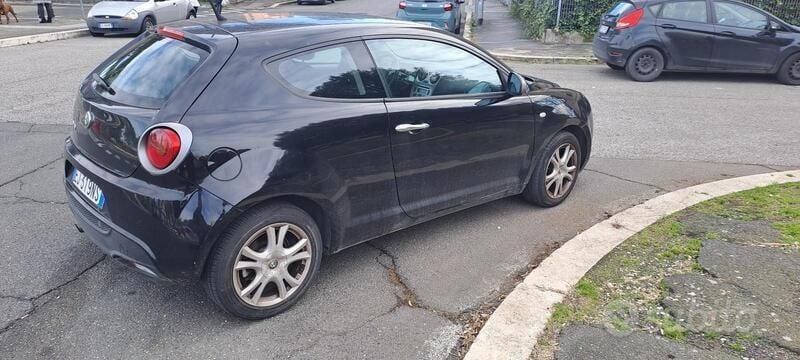 Usata Alfa Romeo MiTo 77 CV (56 kW) 2011 Nero Utilitaria