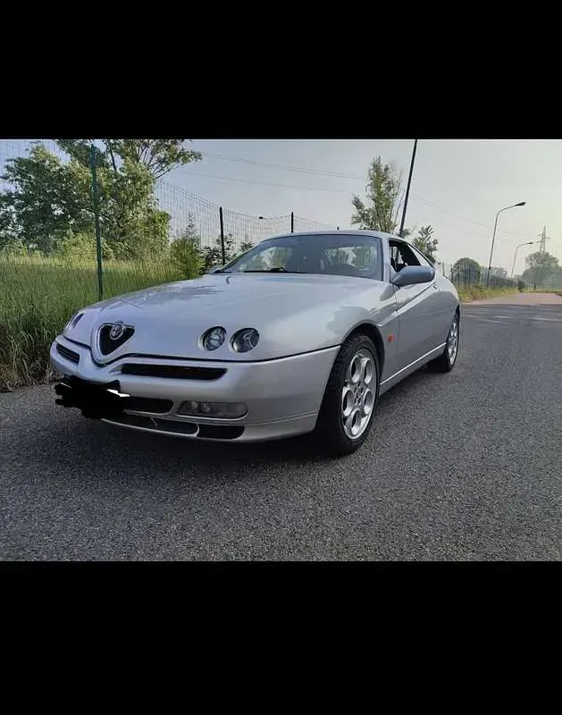 Usata Alfa Romeo GTV 201 CV (147 kW) 2000 Coupé