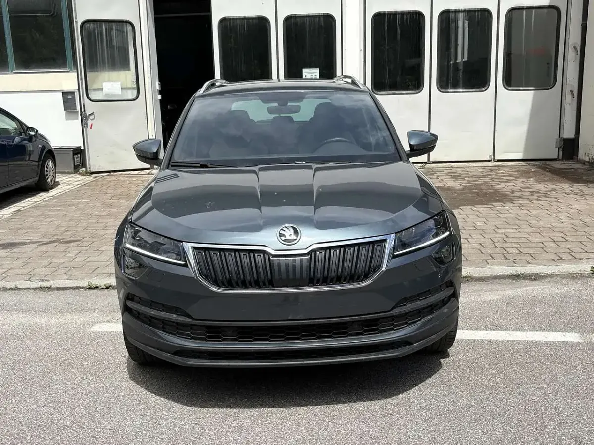 Usata Skoda Karoq Style 150 CV (110 kW) 2018 Quarzgrau metallic SUV
