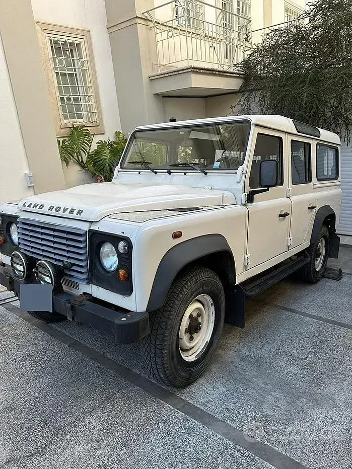 Usata Land Rover Defender 122 CV (89 kW) 2009 Bianco Cabrio