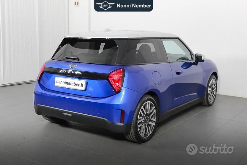 Nuova Mini Cooper Classic 135 kW (184 CV) 2025 Blu Utilitaria