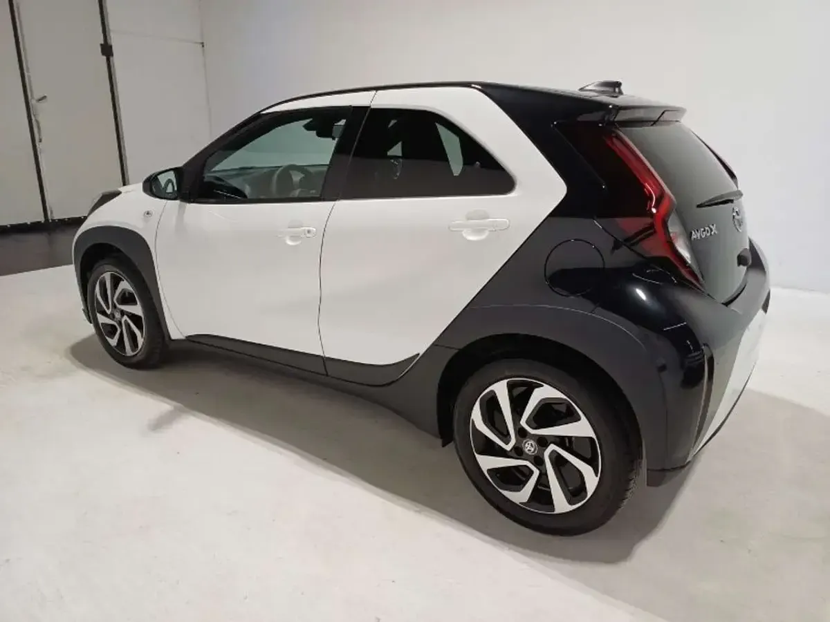Nuova Toyota Aygo X Trend 72 CV (52 kW) 2025 Bianco SUV