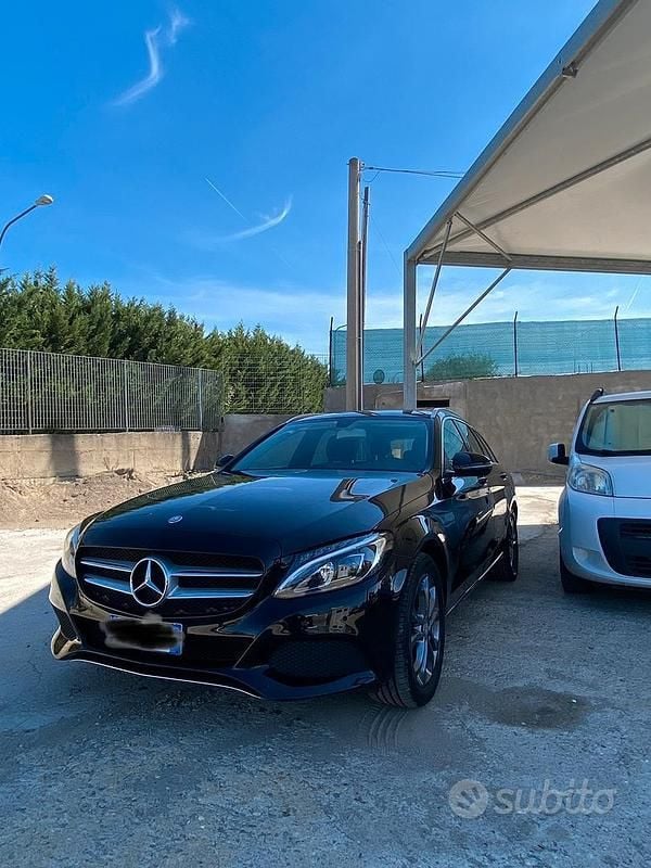 Usata Mercedes C220 170 CV (125 kW) 2017 Nero Station wagon