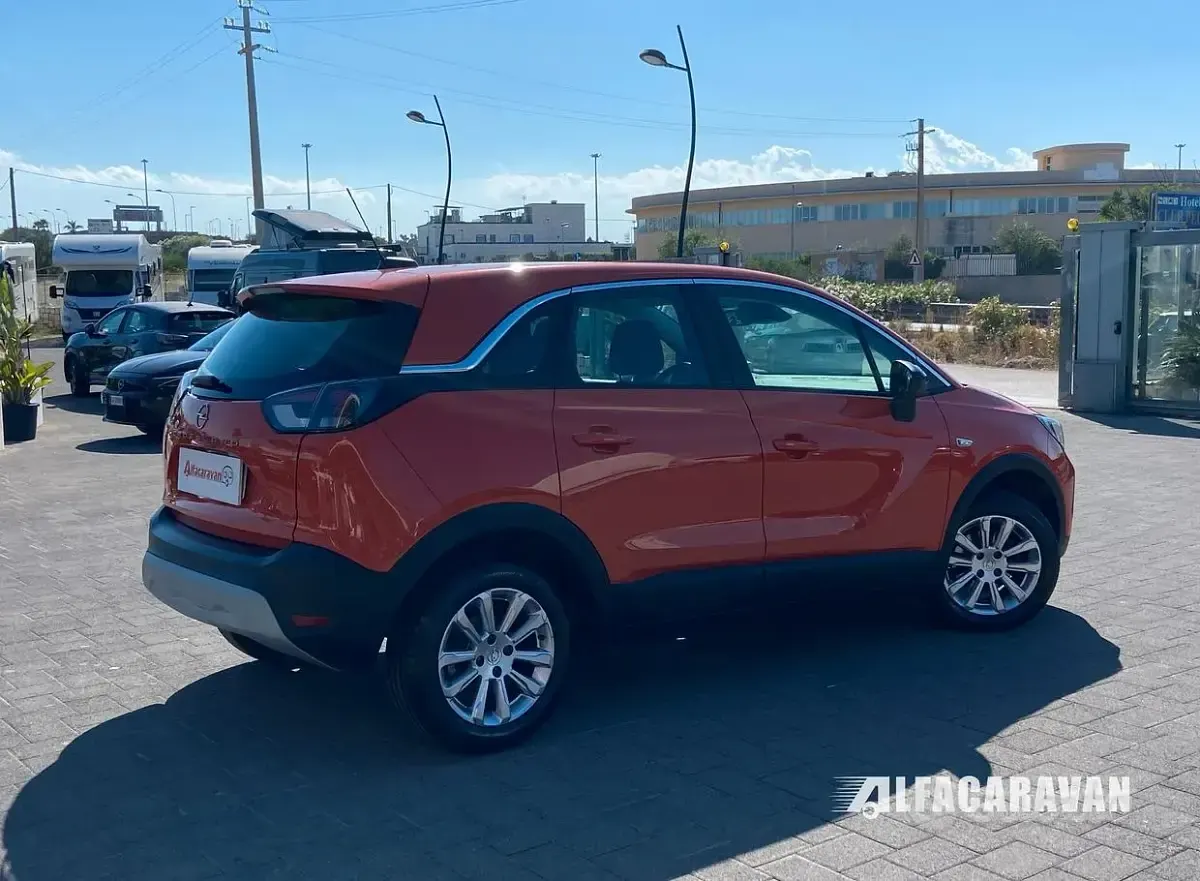 Usata Opel Crossland Elegance 120 CV (88 kW) 2022 SUV