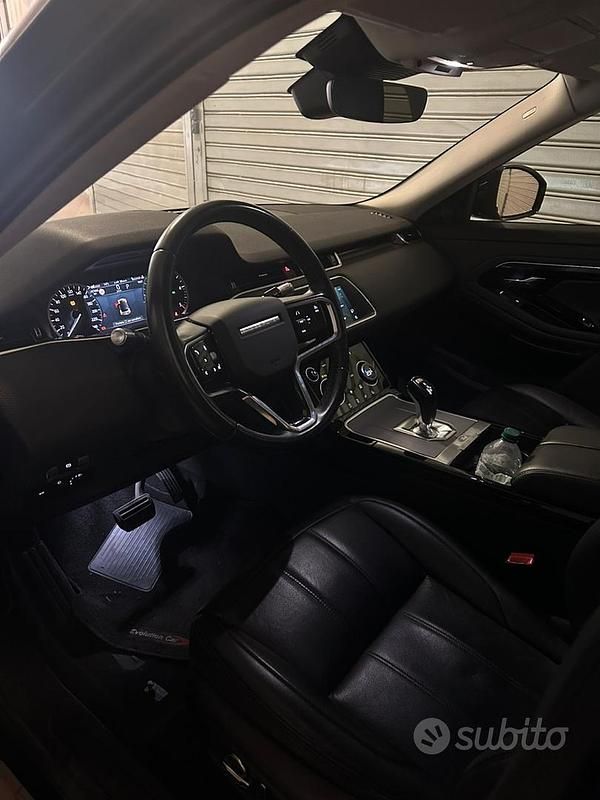 Usata Land Rover Range Rover evoque 163 CV (119 kW) 2021 Nero Berlina