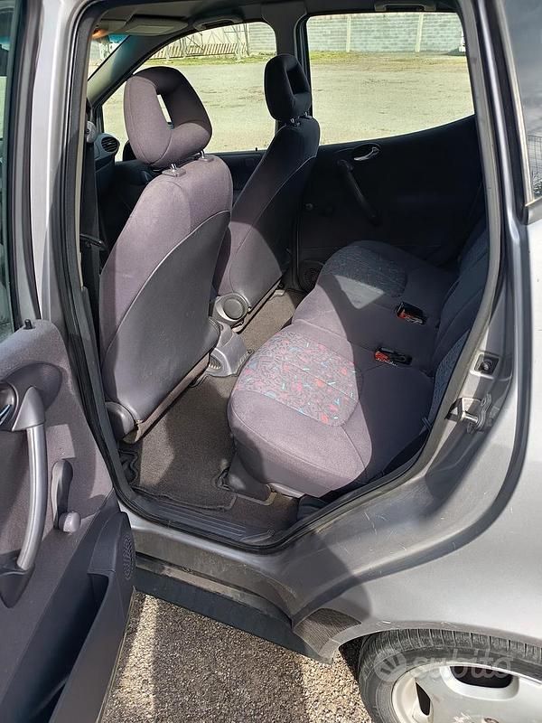 Usata Mercedes A140 1999 Grigio Berlina