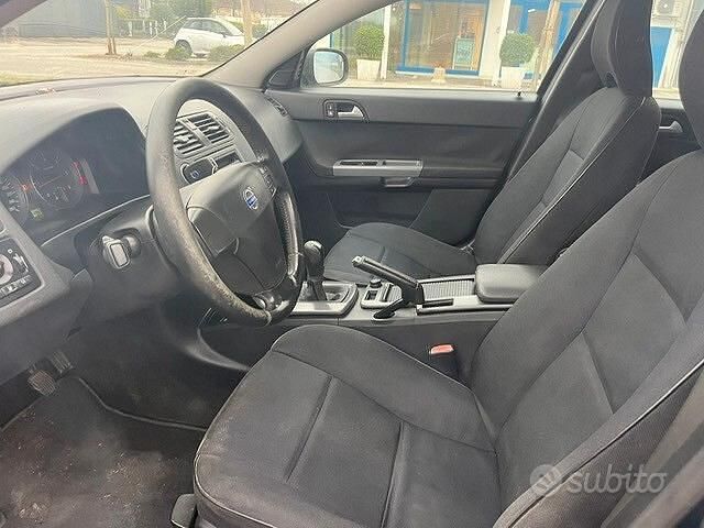 Usata Volvo V50 Momentum 109 CV (80 kW) 2007 Blu Station wagon