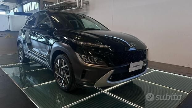 Usata 2021 Hyundai Kona SUV | 18.900 € (Cara) - Immagine 1/4
