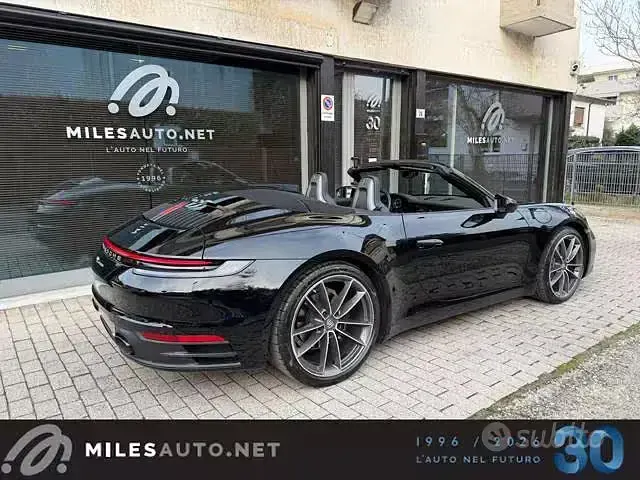 Usata Porsche 911 Carrera Cabriolet 385 CV (283 kW) 2024 Nero Cabrio