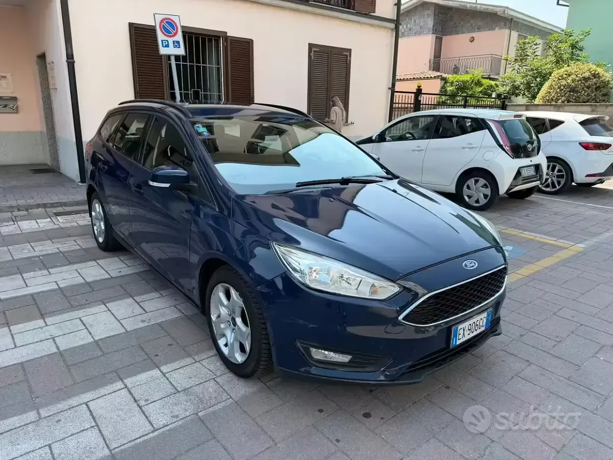 Usata Ford Focus 95 CV (69 kW) 2014 Bluazzurro Station wagon
