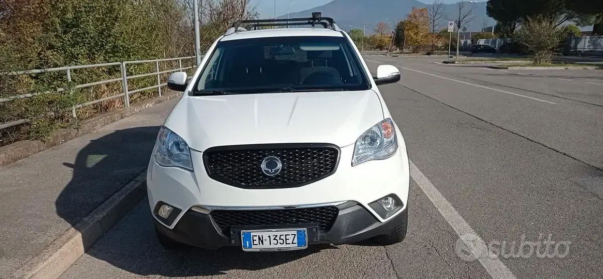 Usata SsangYong Korando 149 CV (109 kW) 2012 Bianco SUV