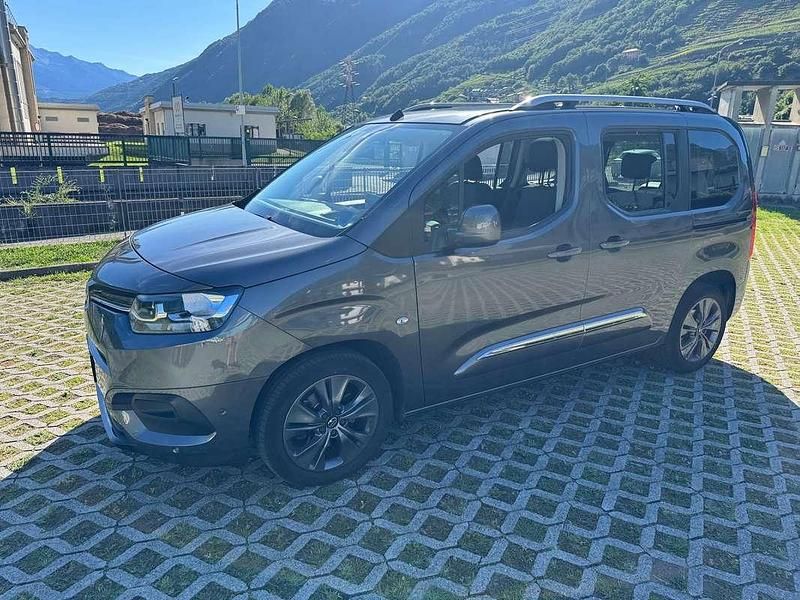 Bronzo Usata 2020 Toyota Proace City City Monovolume | 22.990 € - Immagine 1/4