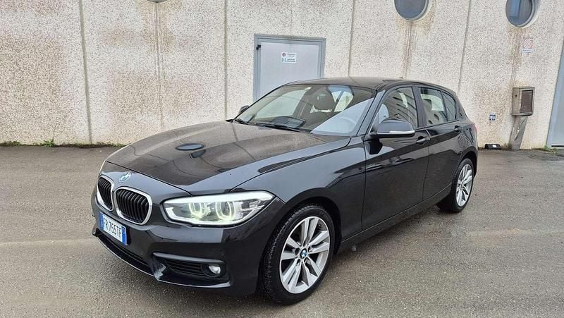 Usata BMW 116 Sport Line 116 CV (85 kW) 2018 Nero Utilitaria