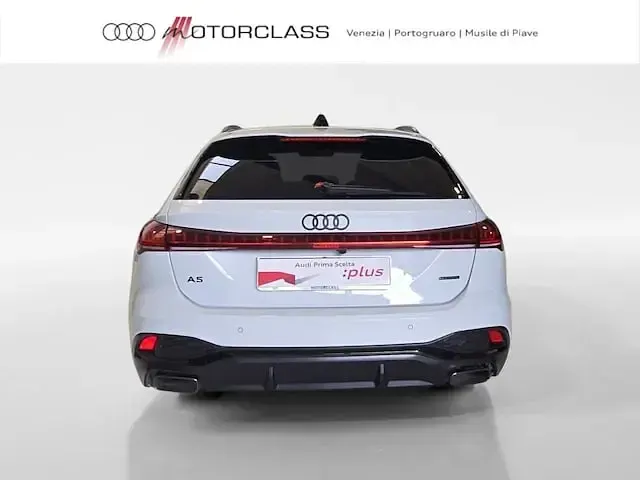 Usata Audi A5 S-Line 299 CV (219 kW) 2025 Bianco ghiaccio metallizzato Station wagon