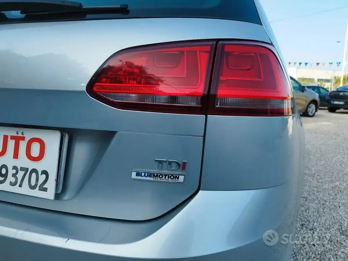 Usata VW Golf VII Business 105 CV (77 kW) 2014 Grigio Station wagon