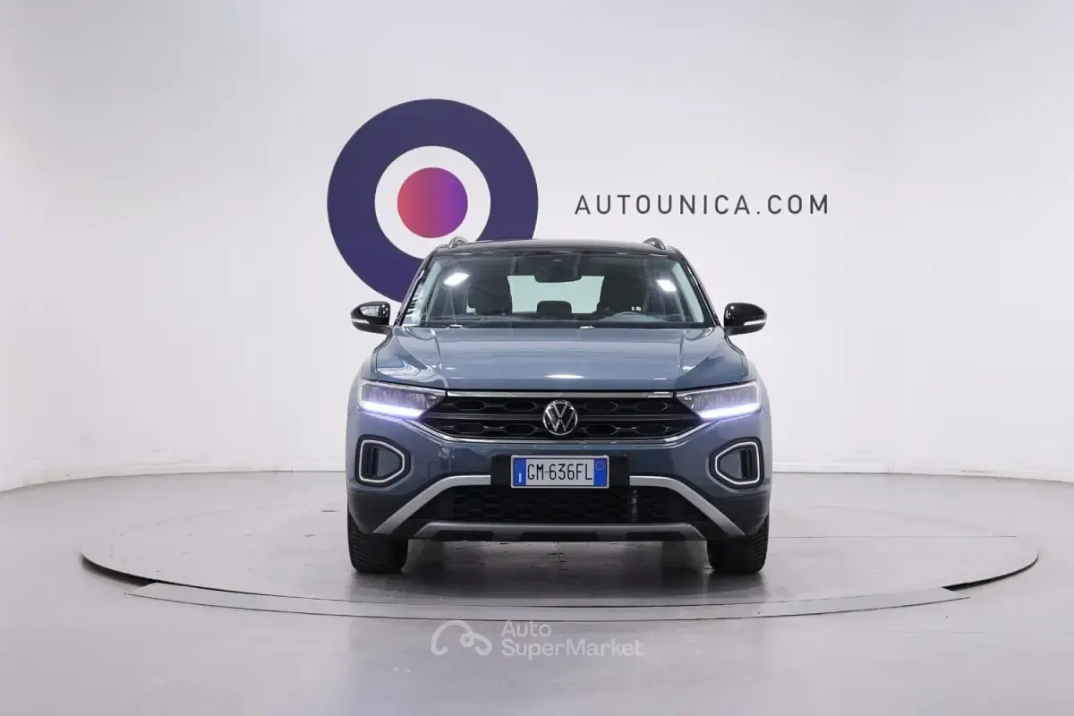 Usata VW T-Roc Life 150 CV (110 kW) 2023 Blu SUV