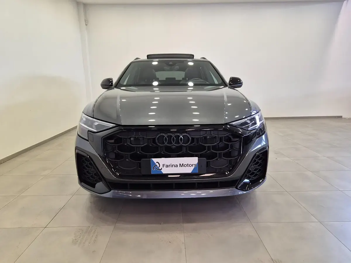 Usata Audi Q8 Comfort 286 CV (210 kW) 2024 Nero SUV