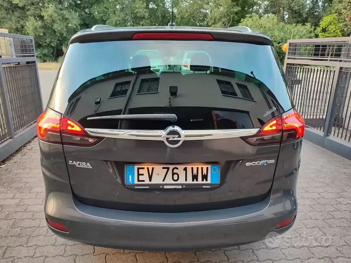 Usata Opel Zafira Cosmo 150 CV (110 kW) 2014 Grigio Monovolume
