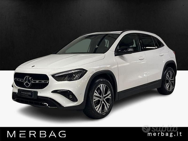 Bianco Usata 2024 Mercedes GLA180 Business SUV | 37.900 € (Buon prezzo) - Immagine 1/4