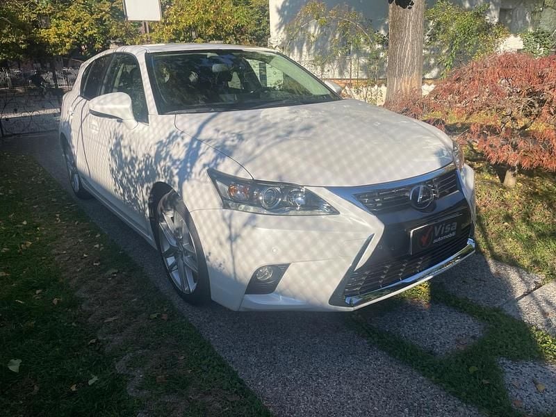 Usata Lexus CT200h Sport Line 99 CV (72 kW) 2016 Bianco Berlina