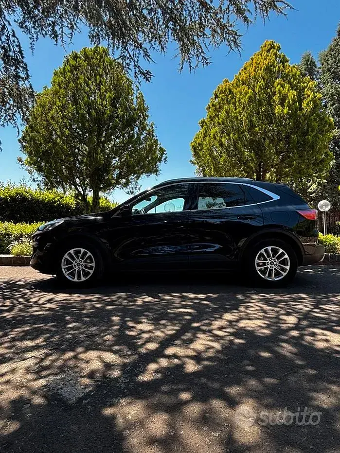 Usata Ford Kuga Titanium 120 CV (88 kW) 2020 Nero SUV