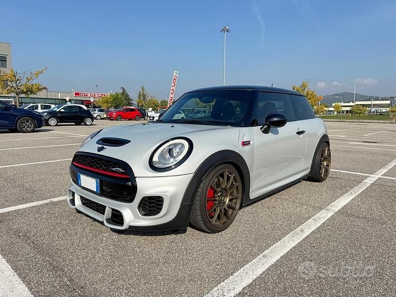 Usata Mini John Cooper Works Hype 231 CV (169 kW) 2017 Utilitaria