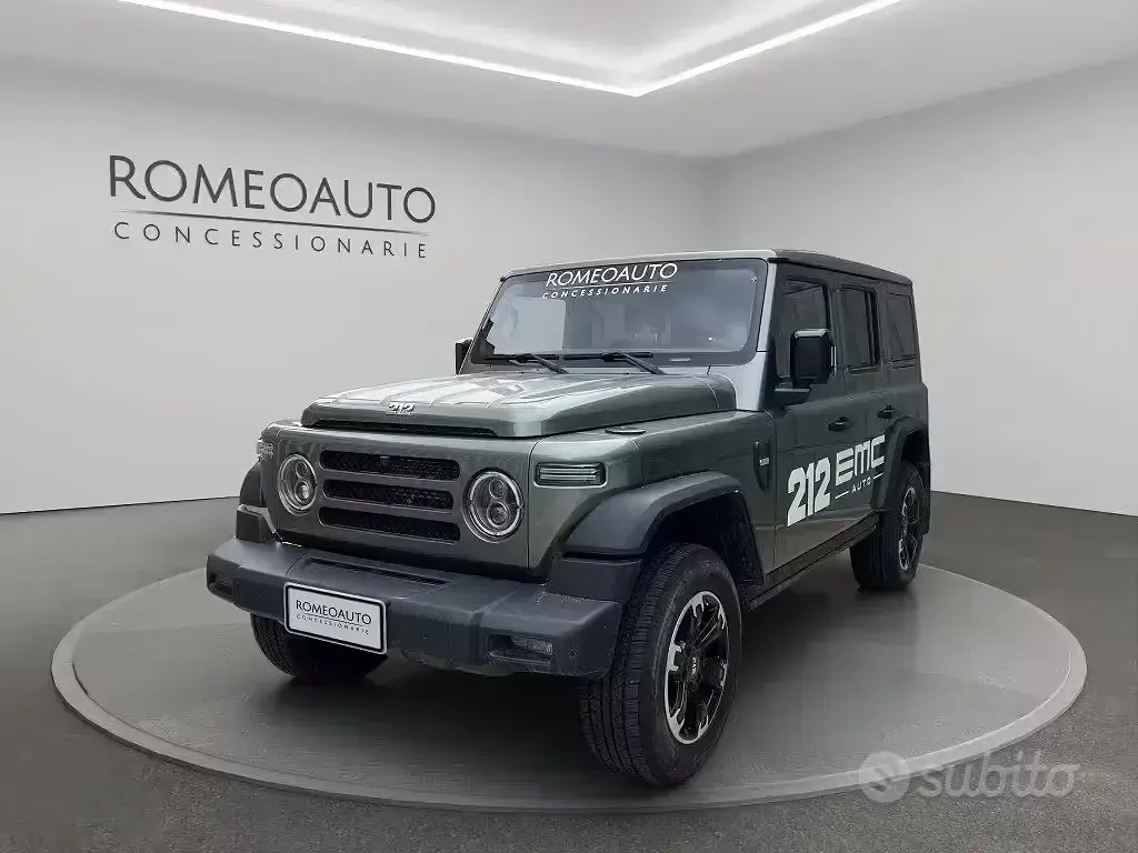 Nuova EMC 212 216 CV (158 kW) 2026 Verde SUV