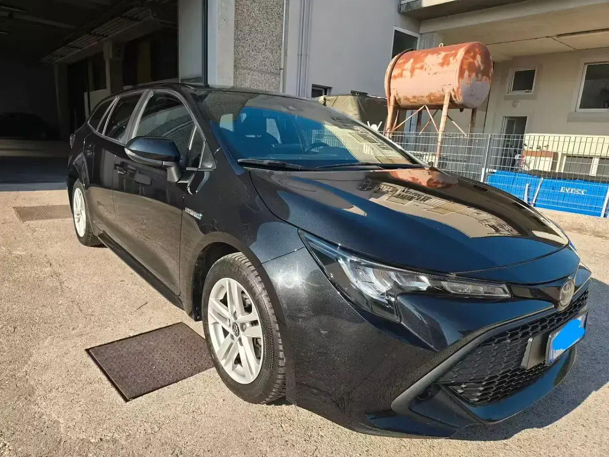 Usata Toyota Corolla Business Edition 97 CV (71 kW) 2019 Nero Station wagon