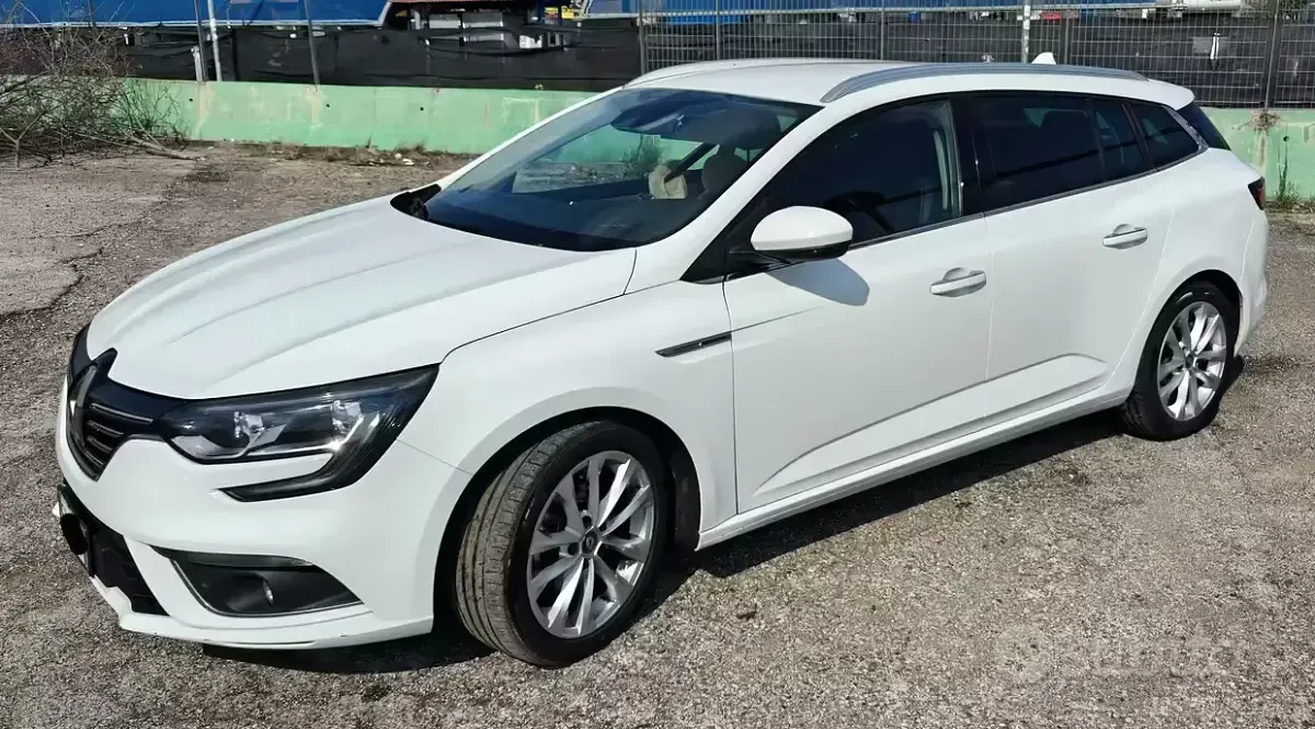 Usata Renault Mégane GrandTour Intens 110 CV (80 kW) 2017 Bianco Station wagon