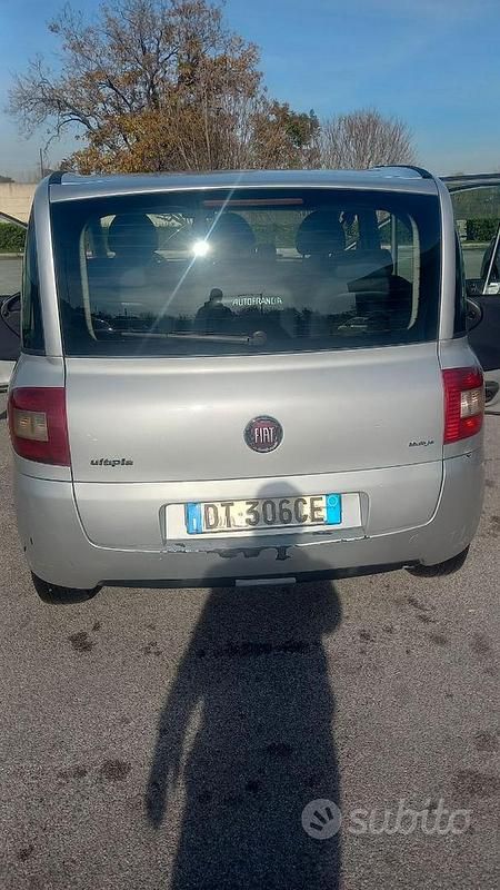 Usata Fiat Multipla Emotion 120 CV (88 kW) 2008 Grigio Monovolume