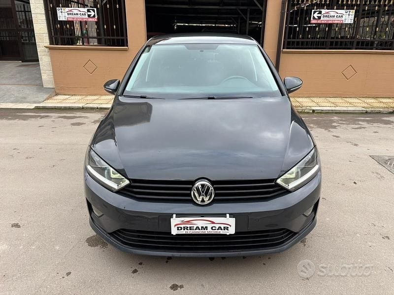 Grigio Usata 2015 VW Golf Sportsvan Comfortline Monovolume | 7900 € (Ottimo prezzo) - Immagine 1/4