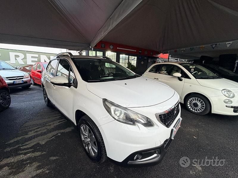 Usata Peugeot 2008 Active 75 CV (55 kW) 2018 Bianco SUV