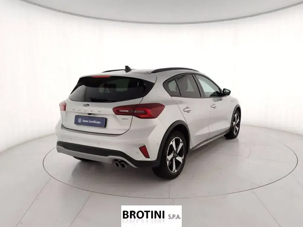 Usata Ford Focus Active X 116 CV (85 kW) 2023 Grigio metallizzato Berlina