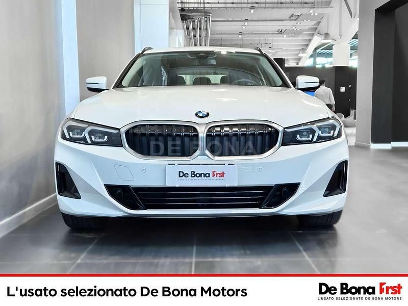 Usata BMW 320 190 CV (139 kW) 2023 Bianco Station wagon
