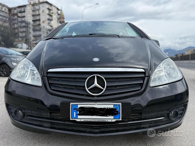 Usata Mercedes A160 81 CV (59 kW) 2012 Nero Berlina