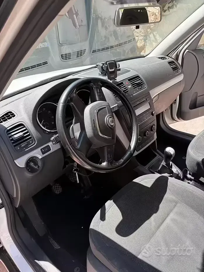 Usata Skoda Yeti 105 CV (77 kW) 2010 Bianco SUV