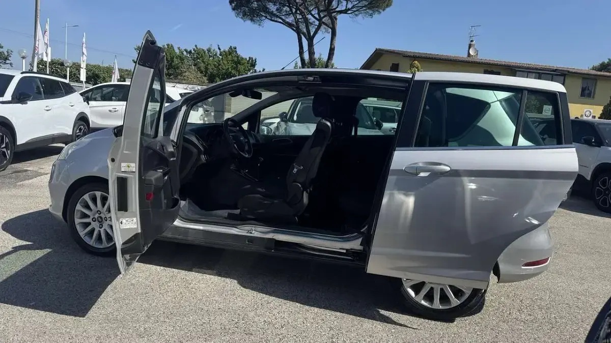 Usata Ford B-MAX 75 CV (55 kW) 2014 Argento Monovolume