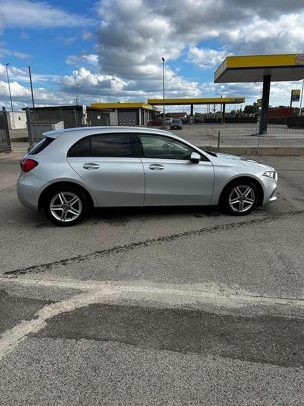 Usata Mercedes A160 Premium 95 CV (69 kW) 2020 Grigio Utilitaria