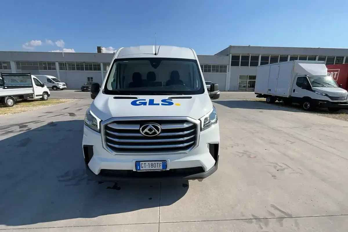 Usata Maxus V90 150 CV (110 kW) 2024 Blanc white Furgone