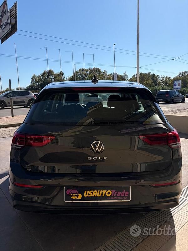 Używany VW Golf VII Life 116 KM (85 kW) 2021 Szary Hatchback