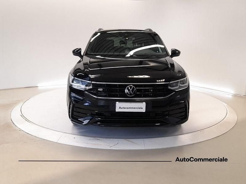 Usata VW Tiguan R-line 200 CV (147 kW) 2022 Nero SUV