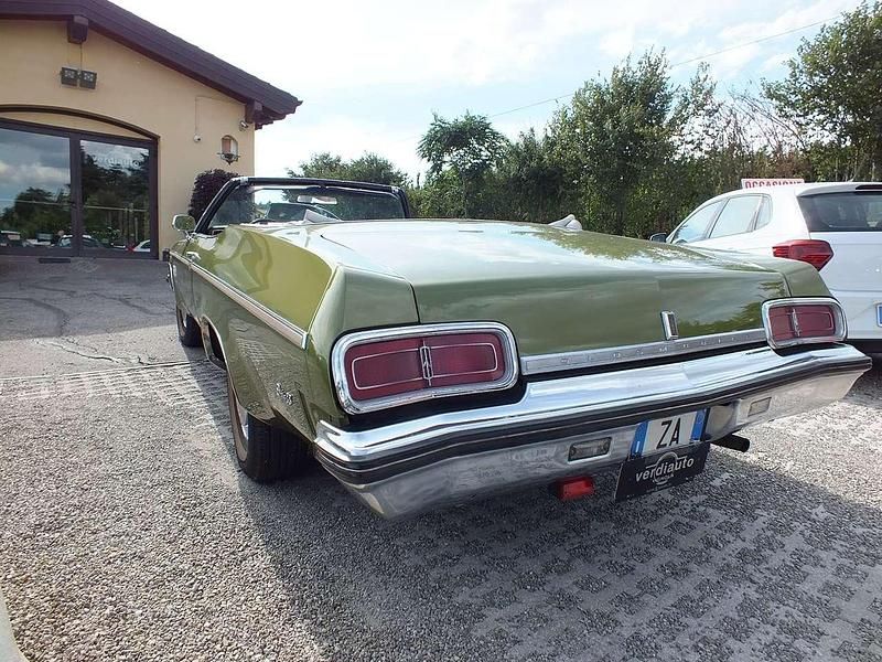 Usata Oldsmobile Delta 88 160 CV (117 kW) 1973 Verde moss goli originale Cabrio