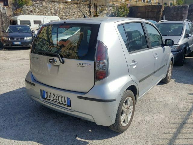 Subaru justy 2009