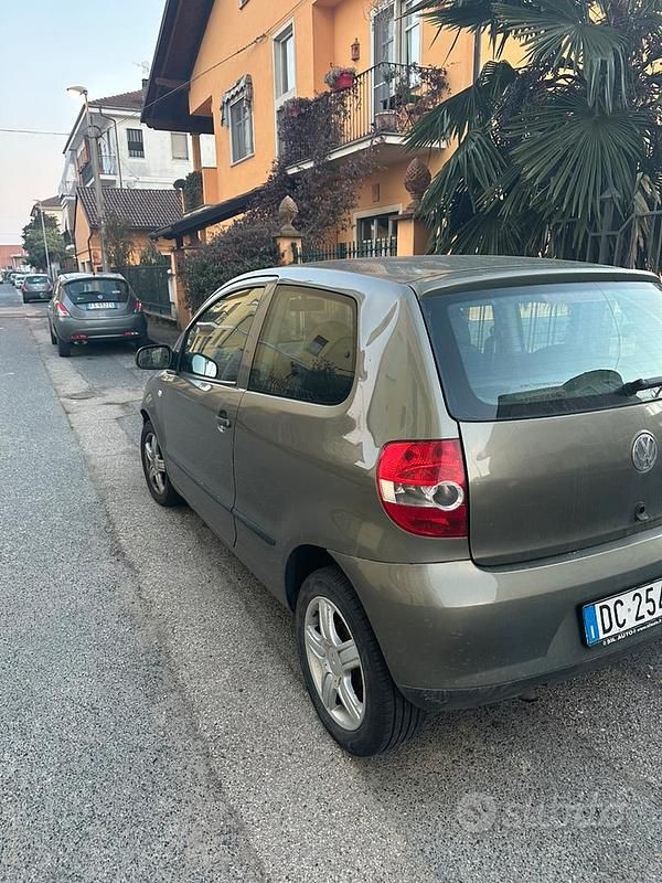 Usata VW Fox 2006 Grigio Utilitaria
