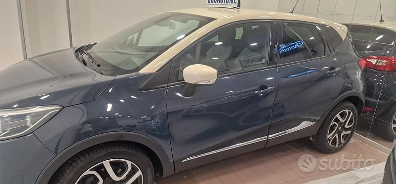 Usata Renault Captur Intens 90 CV (66 kW) 2016 Blu SUV