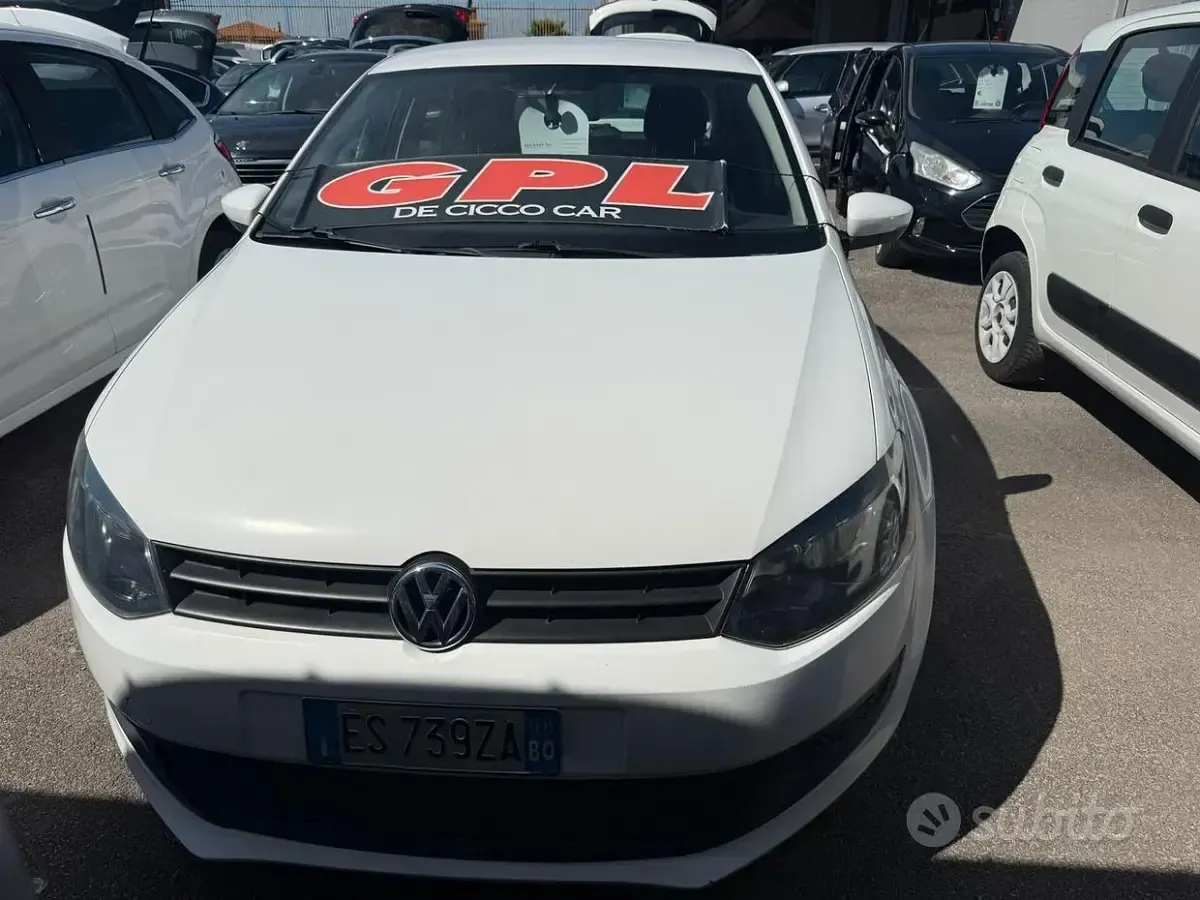 Usata VW Polo Comfortline 82 CV (60 kW) 2012 Bianco Utilitaria