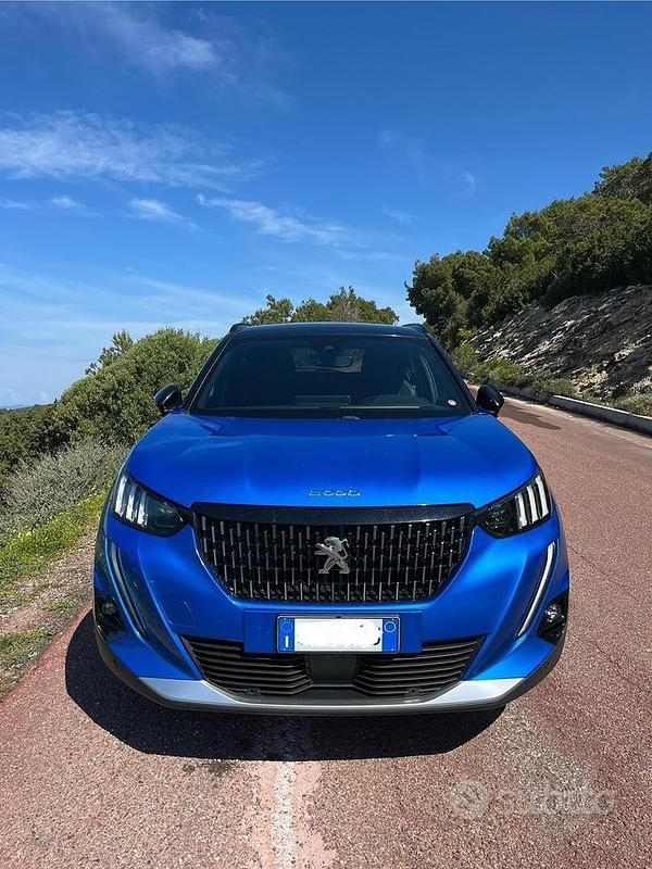 Usata Peugeot 2008 GT-line 130 CV (95 kW) 2022 Blu SUV