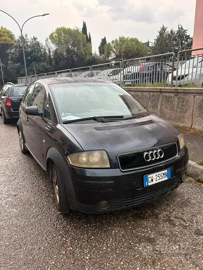 Usata Audi A2 75 CV (55 kW) 2002 Nero Utilitaria
