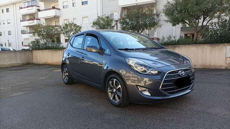 Usata Hyundai ix20 Classic 90 CV (66 kW) 2015 Grigio Utilitaria