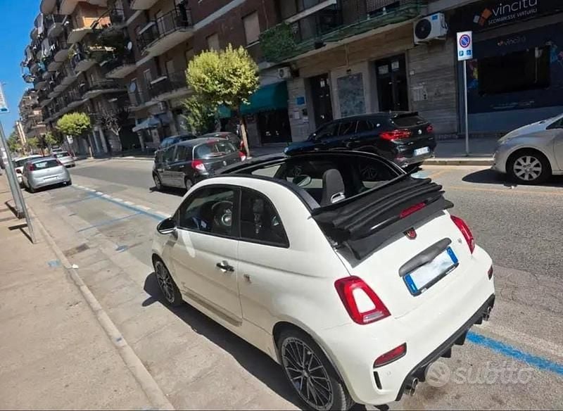 Bianco Usata 2024 Abarth 695C Cabrio | 28.999 € (Cara) - Immagine 1/4
